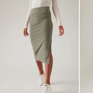 NWT Athleta Luxe Seamless Skirt Olive Size Small